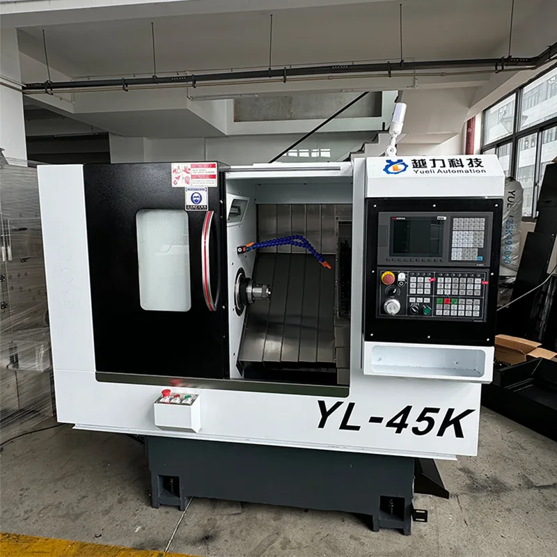 CNC-vinosänkysorvi servotornilla ja hydraulisella takatuella